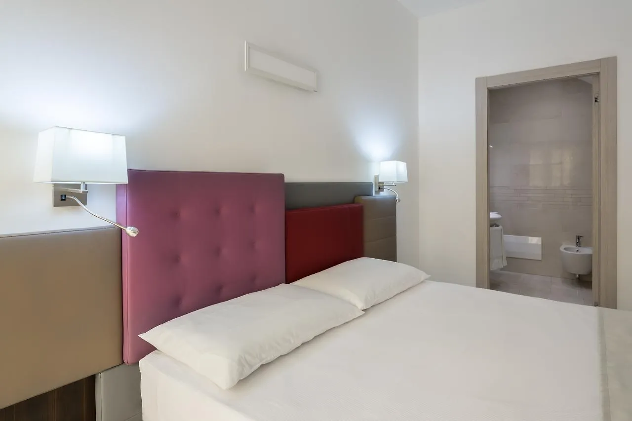 Th Collection Rooms Oristano 2*,